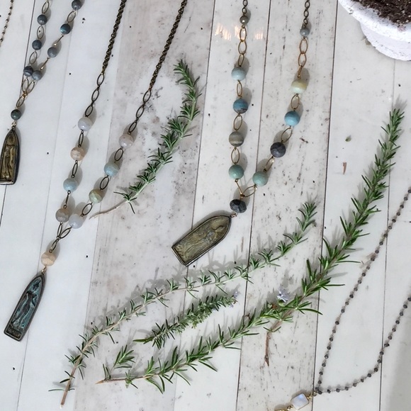 Meet your Posher, Elisabeth - Picture 2 of 8